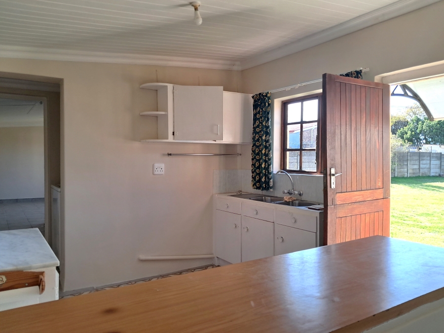 To Let 1 Bedroom Property for Rent in Humansdorp Eastern Cape